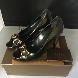 Authentic Gucci black patent leather peeptoe 8 1/2